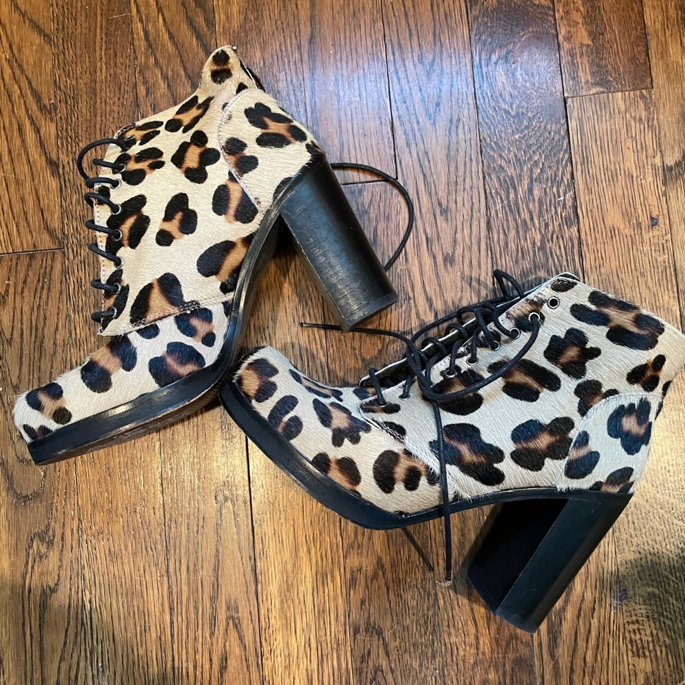 Leopard print faux fur high heel boots women’s 8